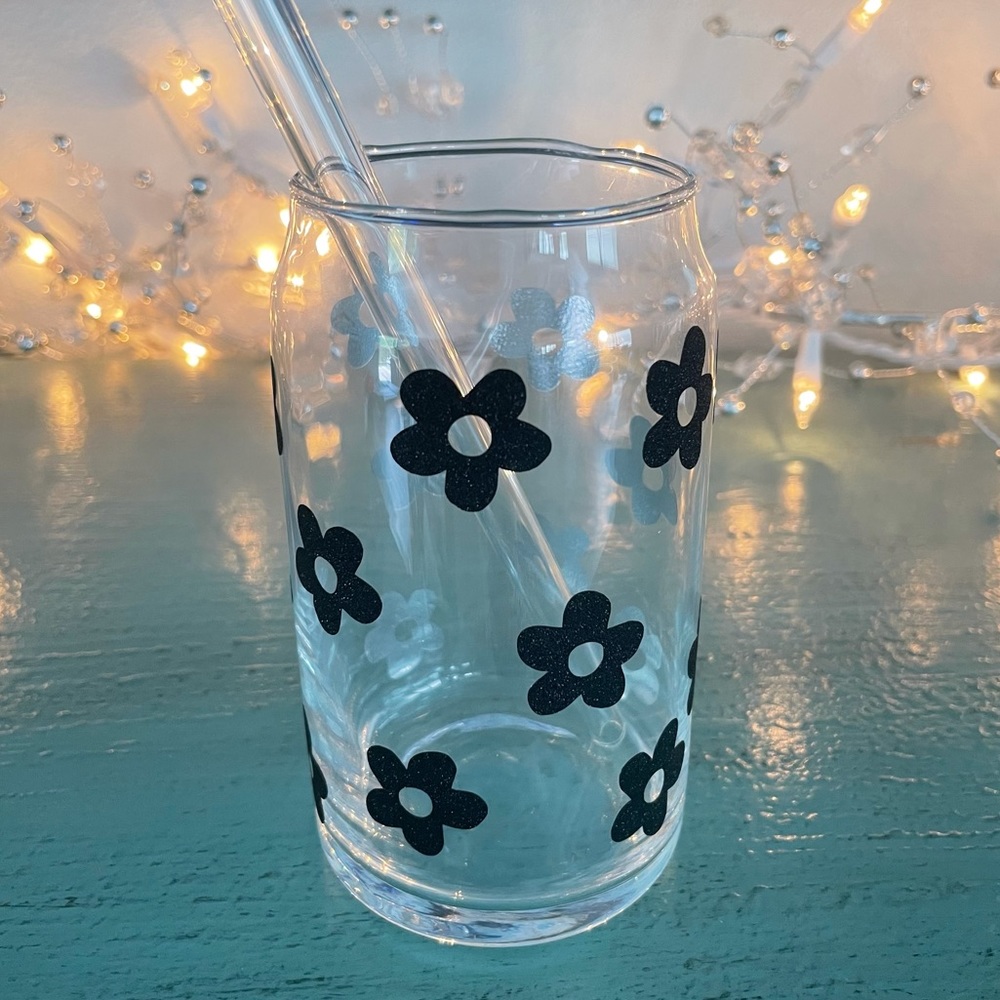 Handmade 16oz glass cup w/ glass straw / retro flowers in sparkly black
